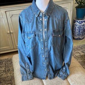 LEVI’S ICONIC WESTERN DENIM SHIRT ALL PEARL SNAPS CLOSURES NEW WITH TAGS SZ L